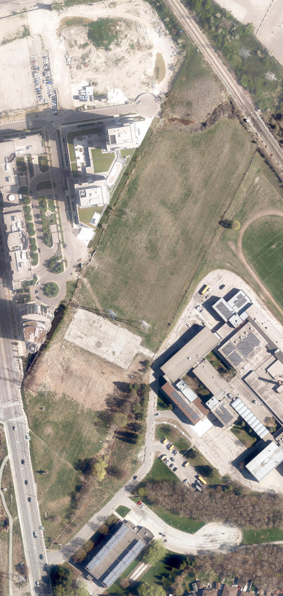 North York Hydro Green Space, site photograph