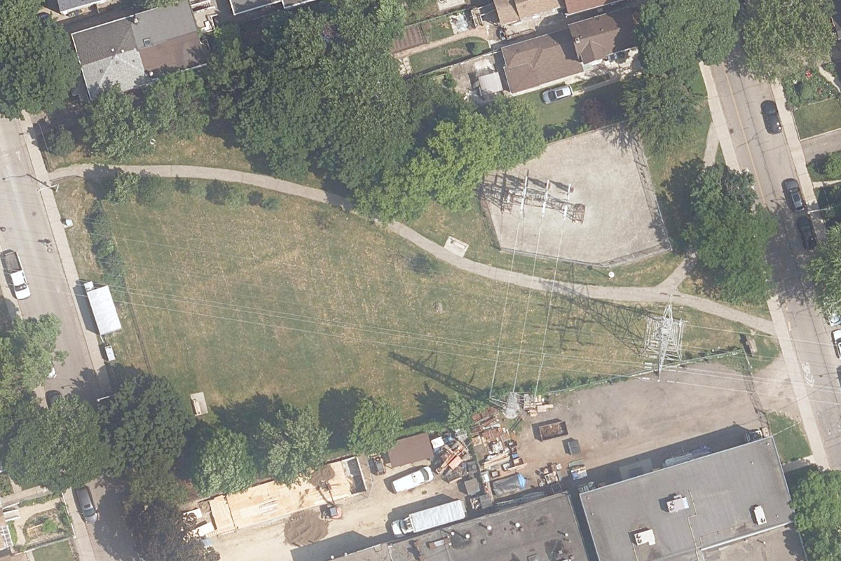 Bristol Avenue Parkette East, aerial top-down view