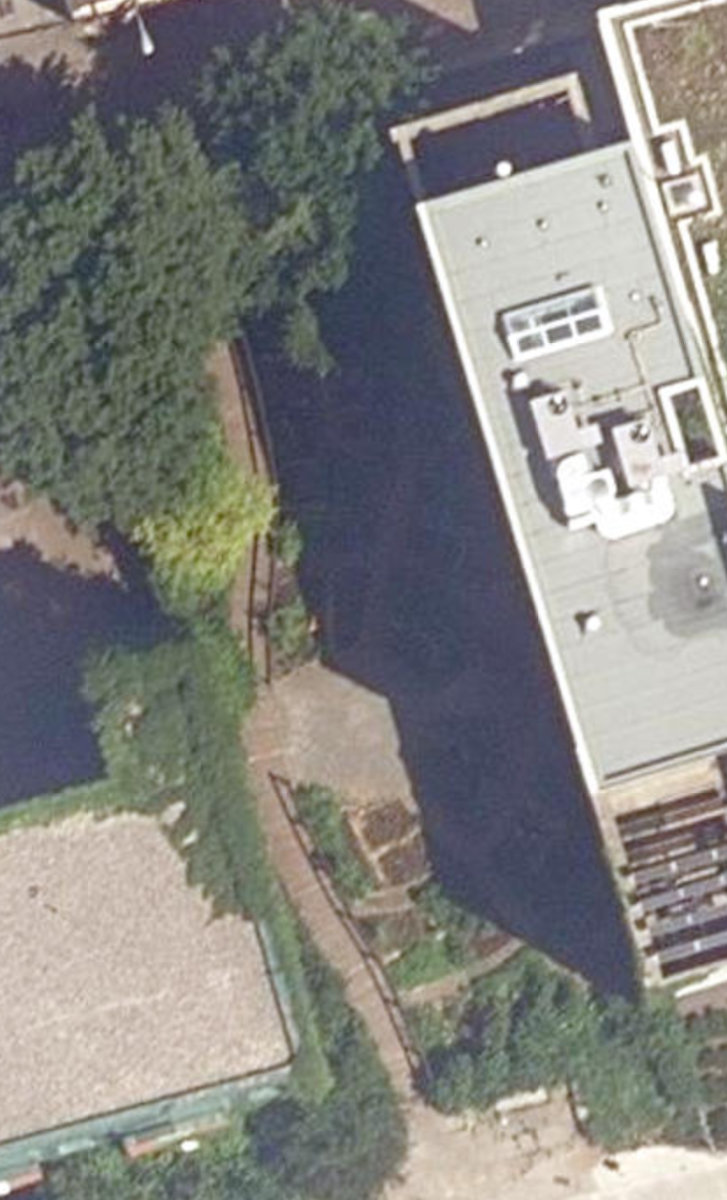 ALEX WILSON COMMUNITY GARDEN - Open Green Space, aerial top-down view