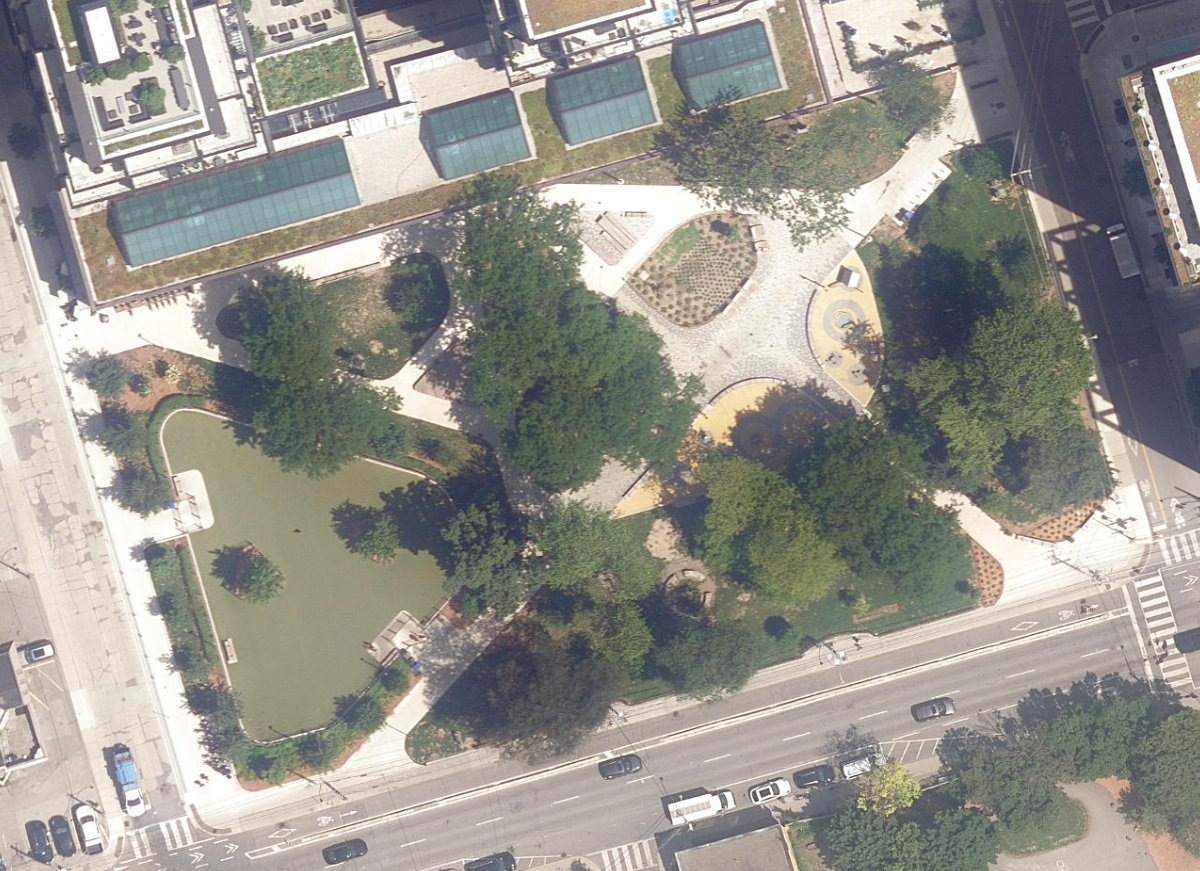 St. Andrew'S Playground, aerial top-down view