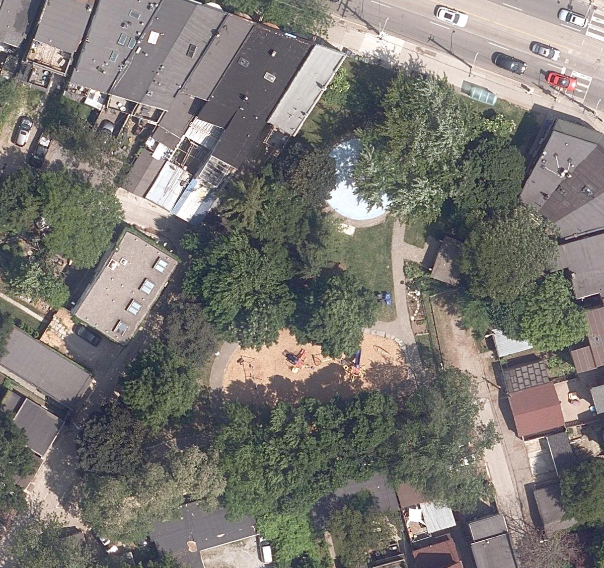 Columbus Parkette, aerial top-down view