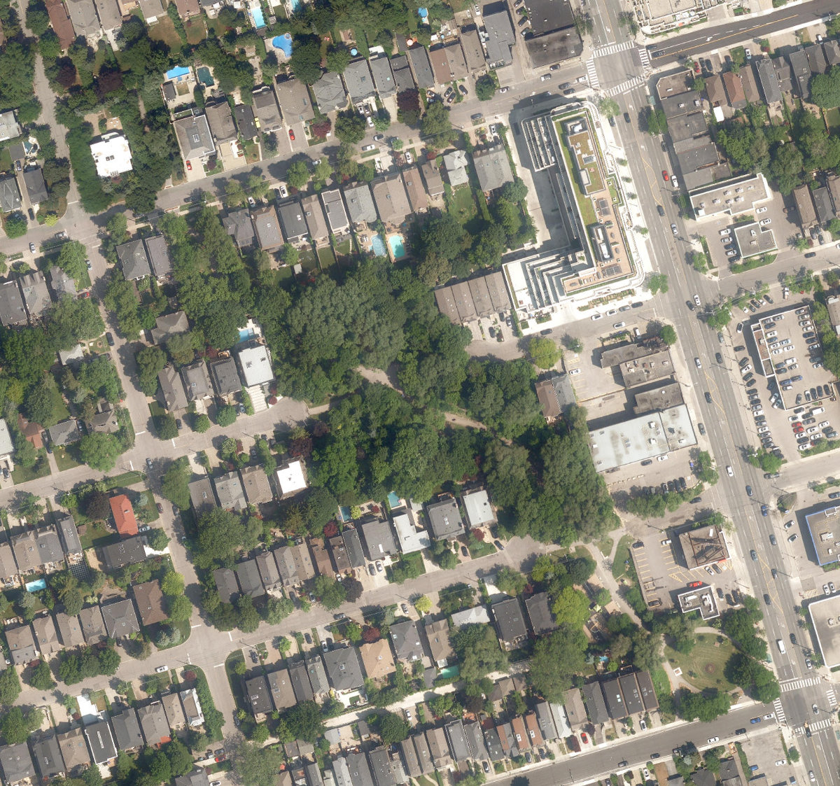 Brookdale Park, aerial top-down view