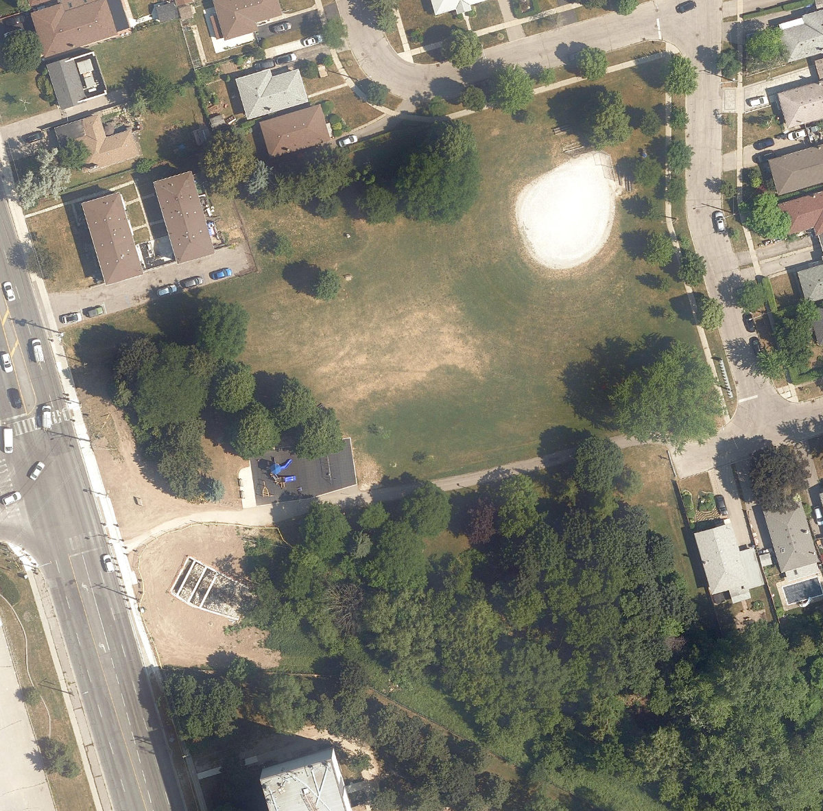 Maidavale Park, aerial top-down view