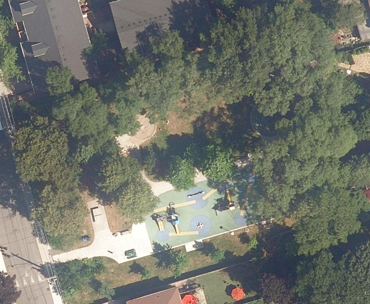 Cawthra Playground, aerial top-down view