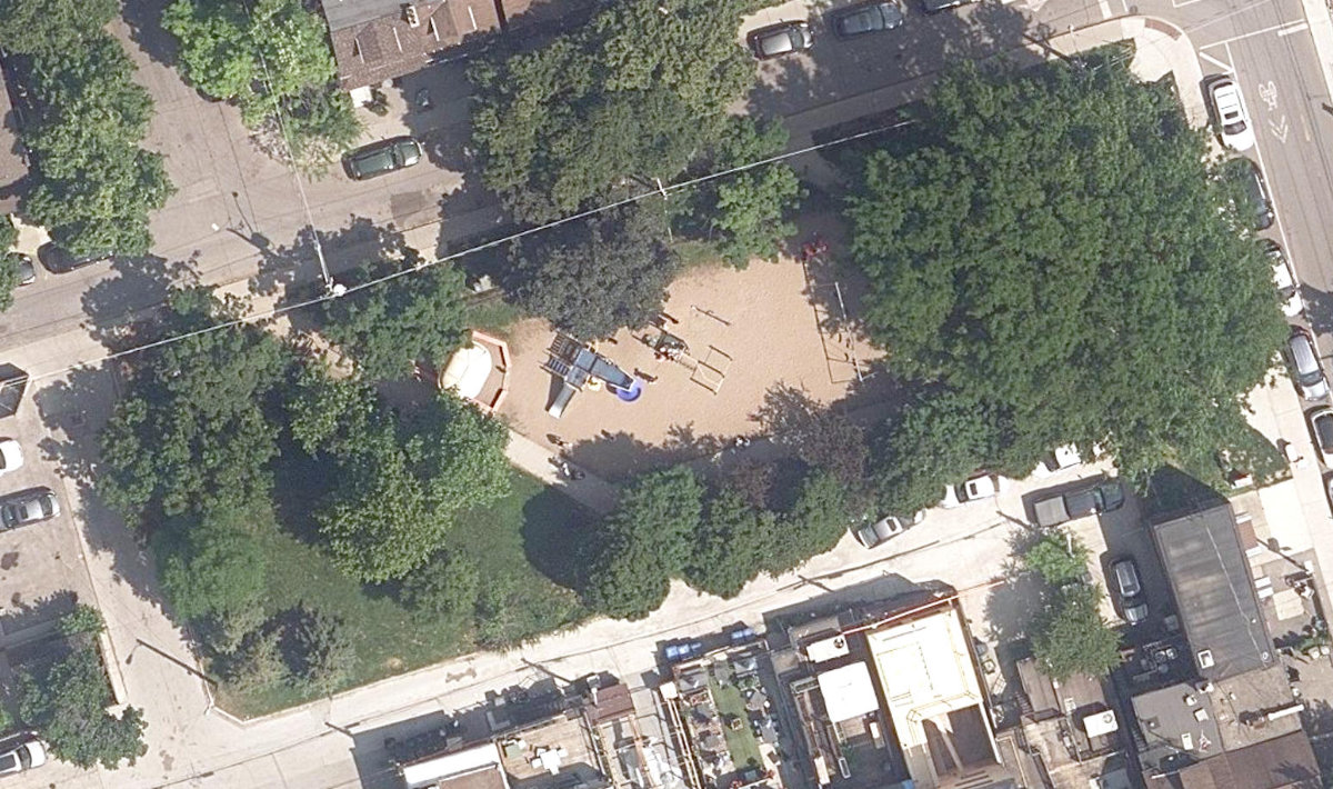 Irene Avenue Parkette, site photograph