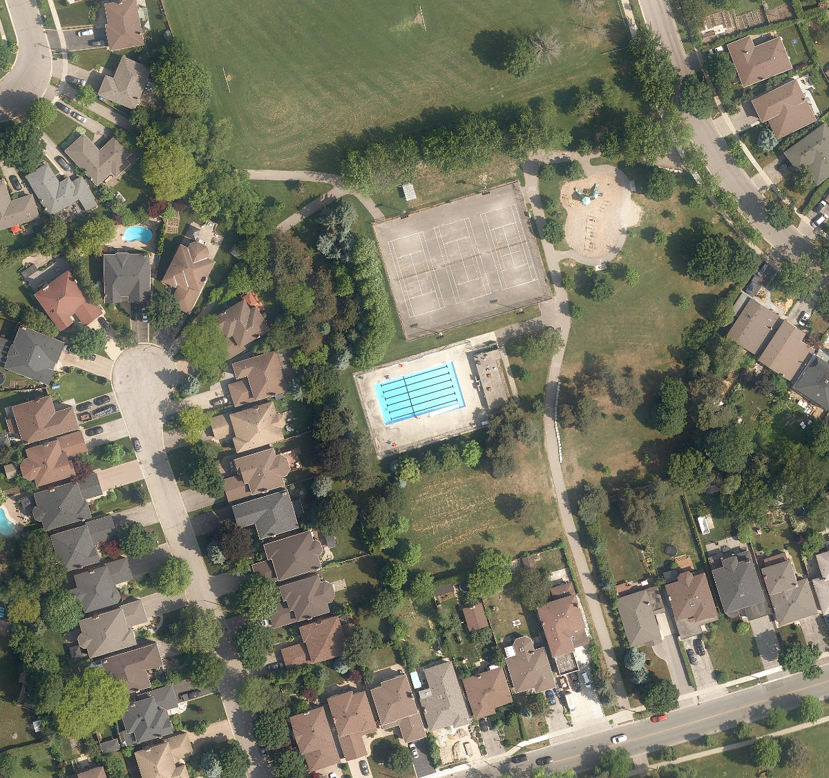 Westmount Park, aerial top-down view