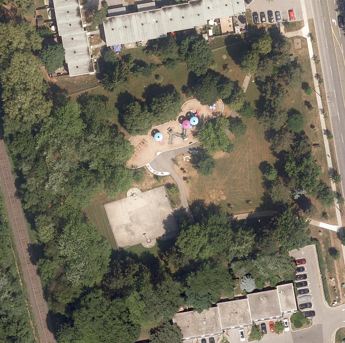Leslie Park, aerial top-down view